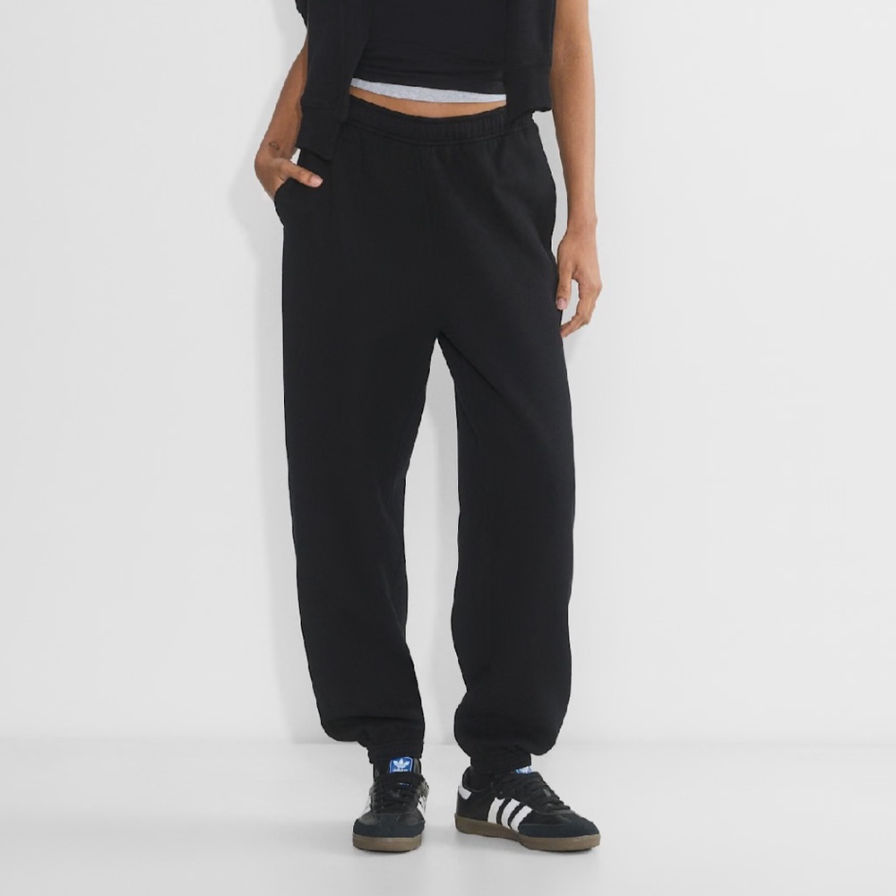ARITZIA COZY FLEECE MEGA JOGGER SWEATS